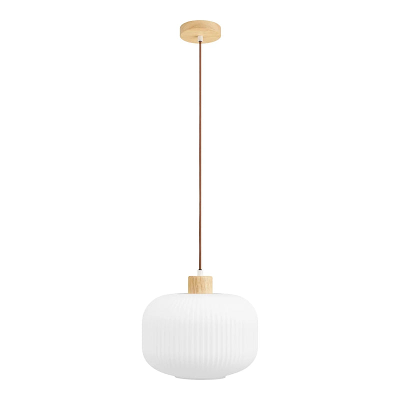 Suspension globe en verre opalin strié blanc et bois clair – Ø30 cm
