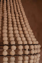 Lustre goutte en perles de bois naturelles en cascade, H73 cm