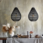 Suspension goutte en rotin noir ajouré pour salon, Ø45x65 cm