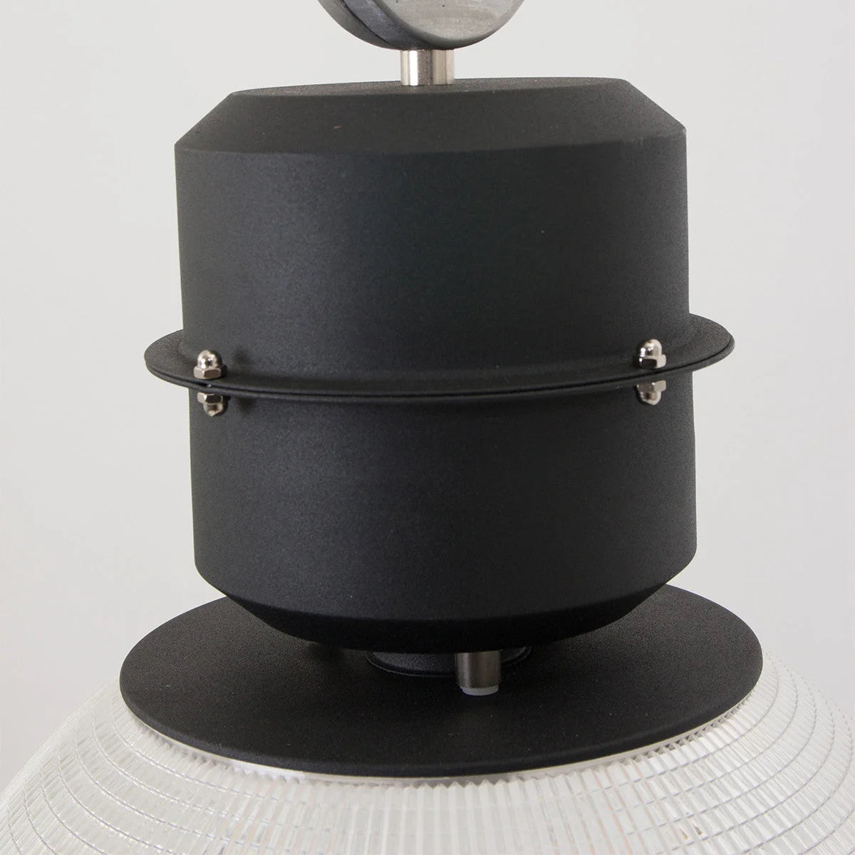 Luminaire suspendu industriel en métal noir et verre strié transparent Ø41 cm