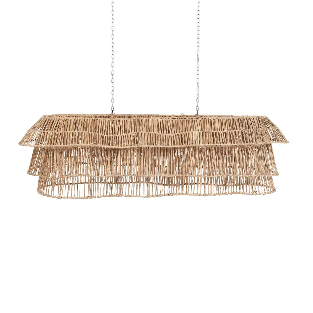 Suspension linéaire en fibres de jonc de mer naturel à trois niveaux avec chandelier en raffia