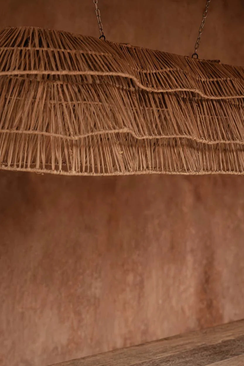 Suspension linéaire XL en jonc de mer naturel à 3 niveaux texturés beige