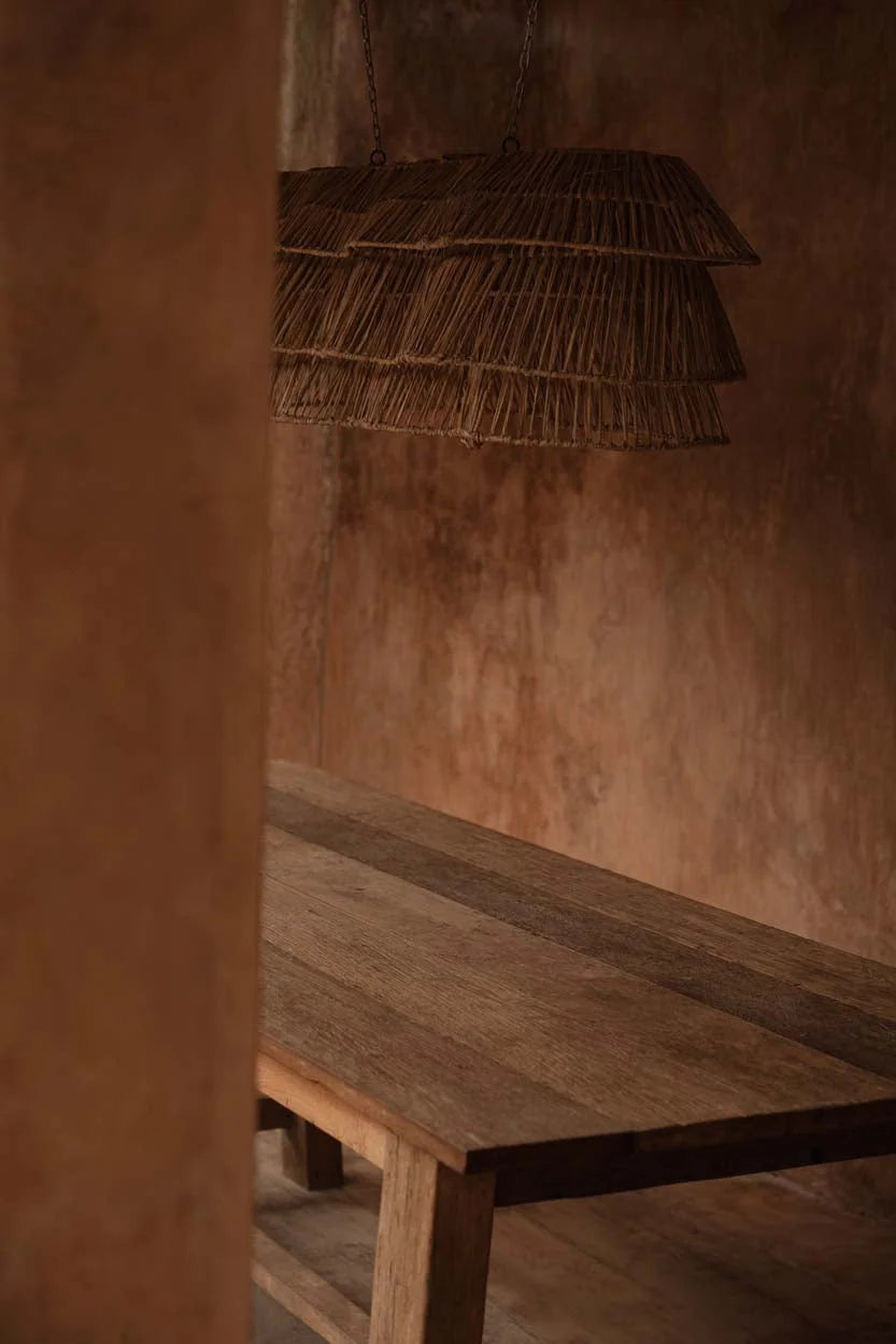 Suspension linéaire XL en fibres de jonc de mer naturel à trois niveaux tissé