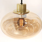 Suspension multiple en verre ambré et laiton doré pour éclairage chaleureux – 140x44 cm