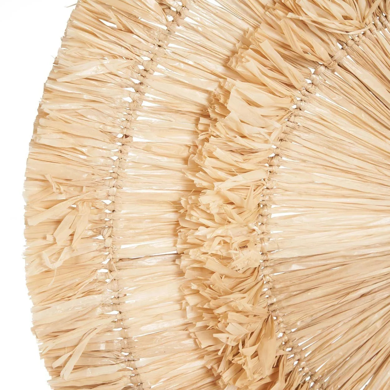 Décoration murale ronde en raffia naturel avec franges concentriques, diamètre 60 cm