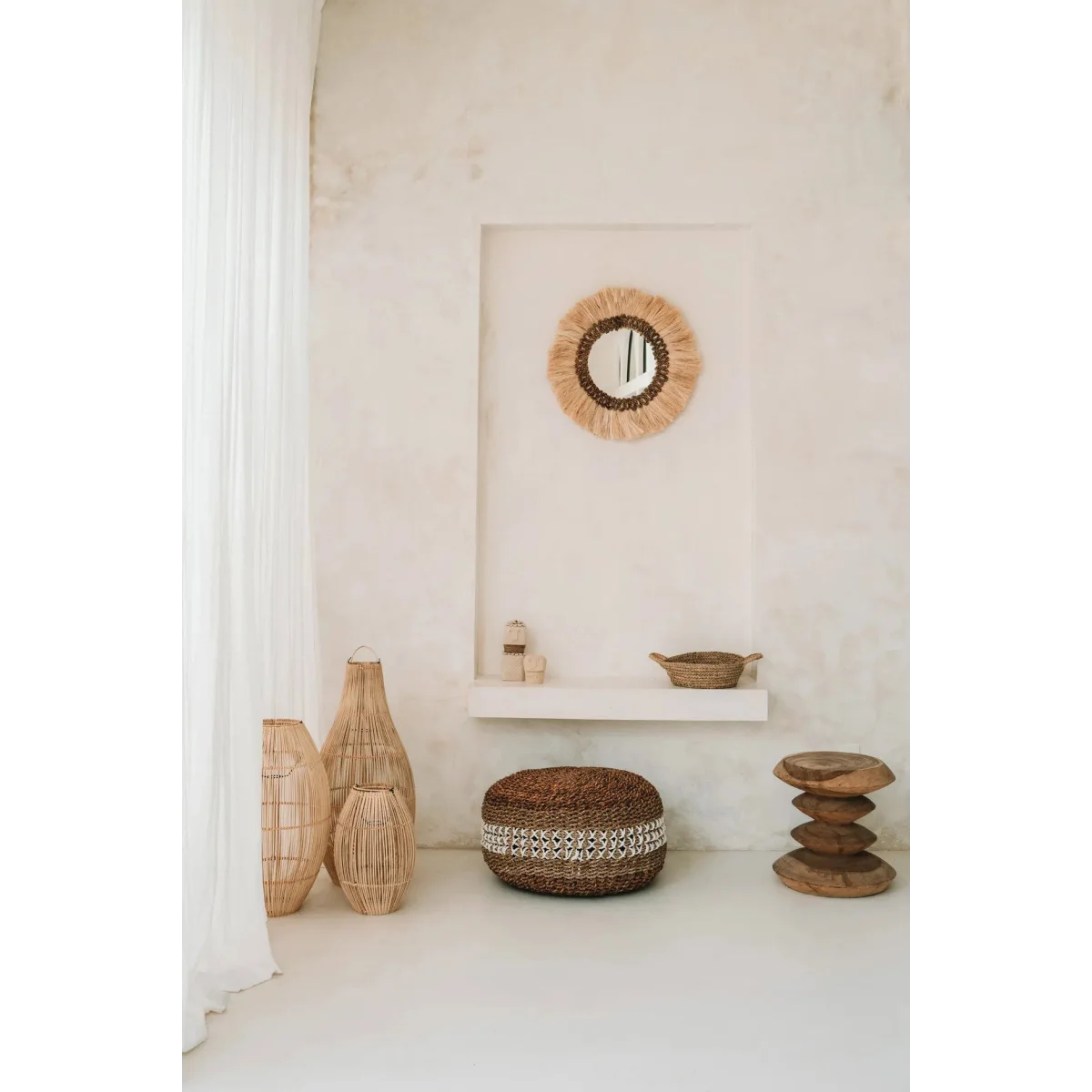 Miroir ovale en rotin ajouré naturel avec cadre en raffia fringé 35x60 cm