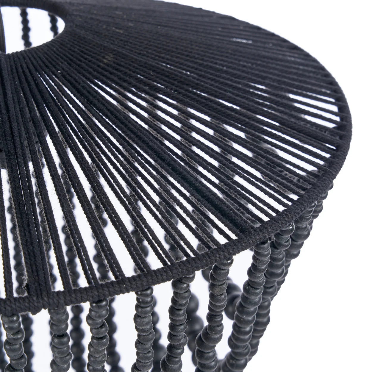 Suspension cascade perles bois noires Ø47 cm chandelier tressé