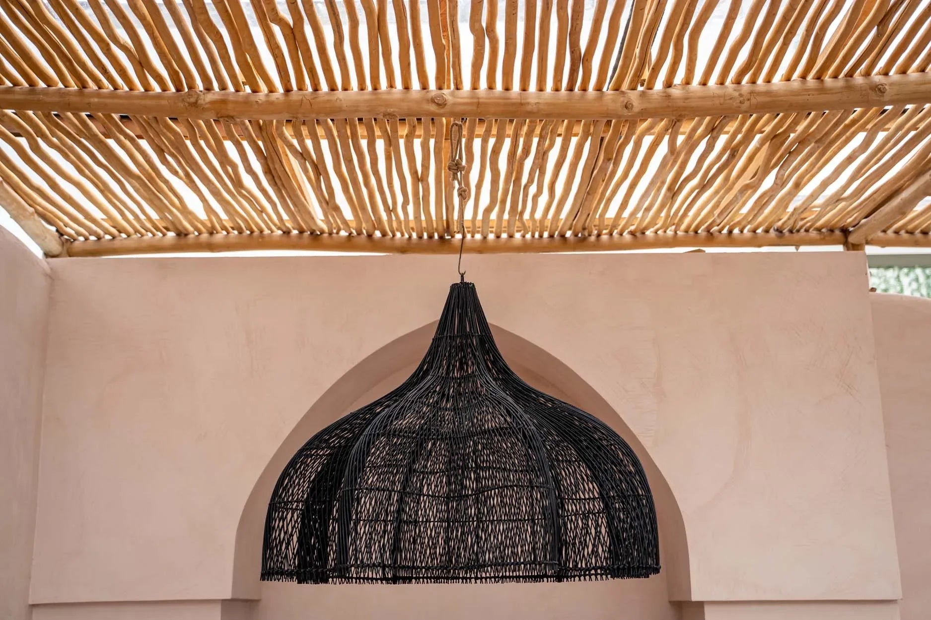 Suspension en rotin ajouré noir en forme de fleur XL with pendent lamp style