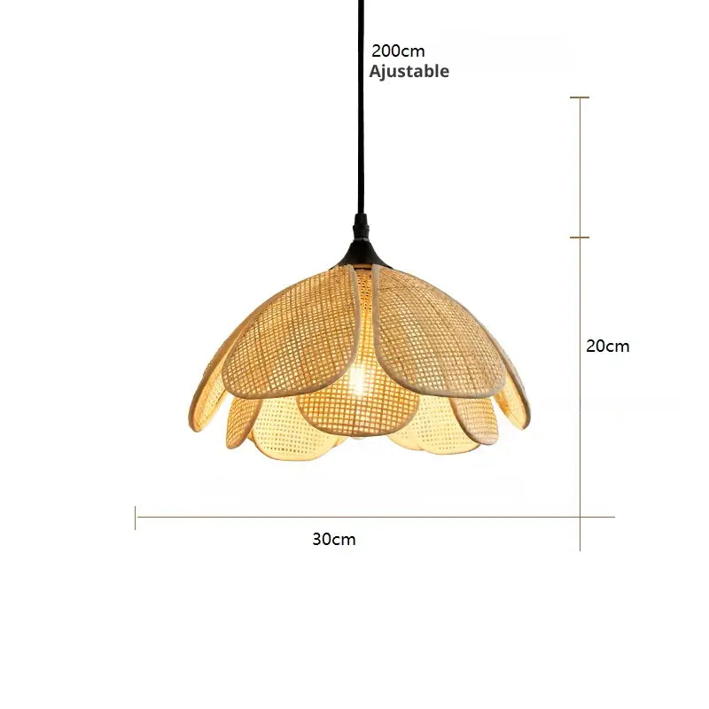 Suspension rotin fleur avec les dimensions 30 cm de diamètre et 20 cm de hauteur, câble ajustable.