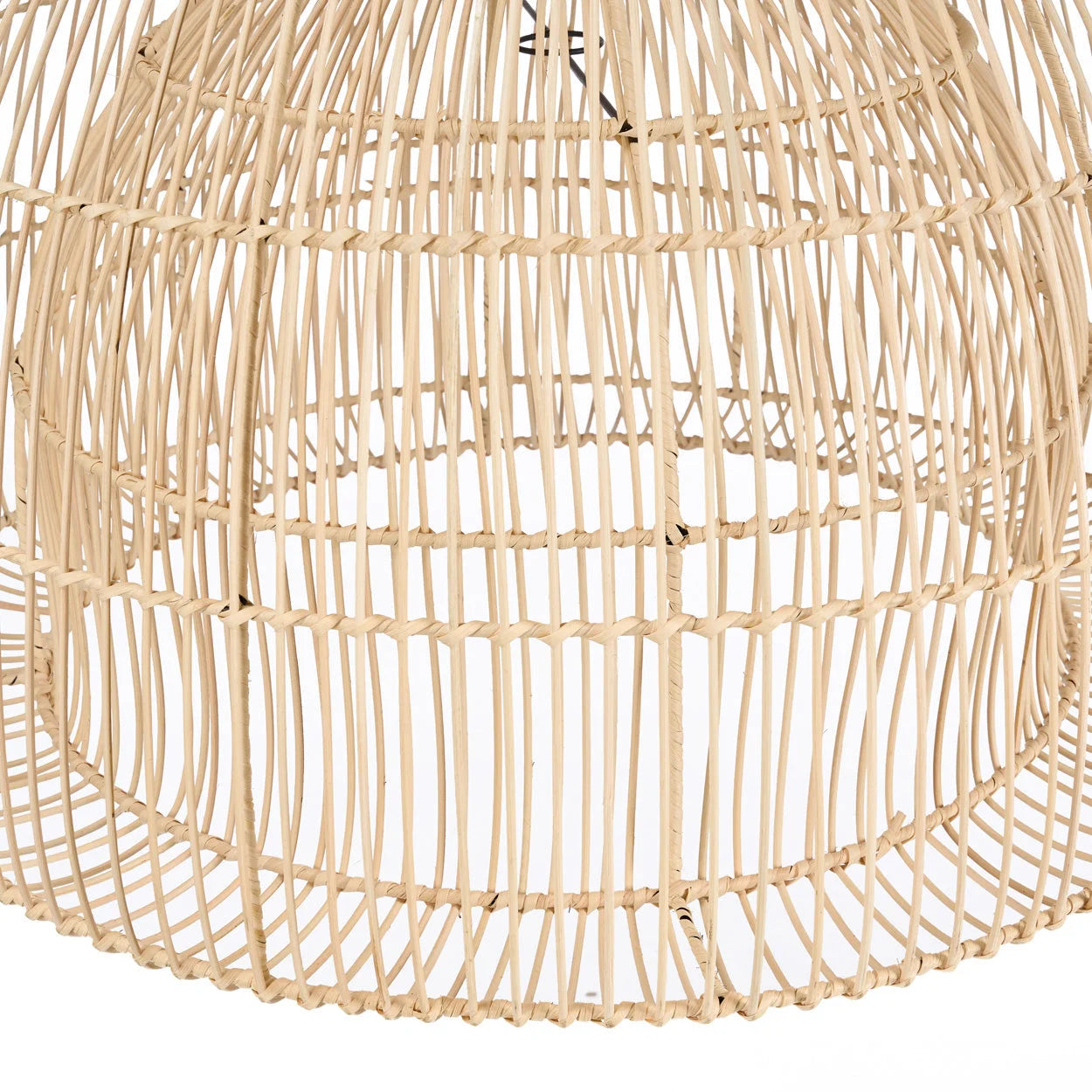 Suspension en rotin naturel forme cloche ajourée Ø82 cm