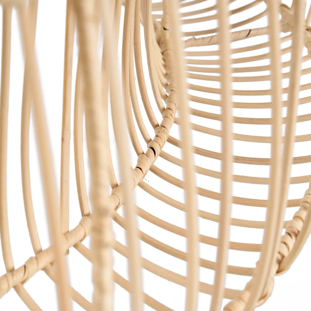 Suspension en rotin naturel forme cloche ajourée Ø82 cm beige tressé