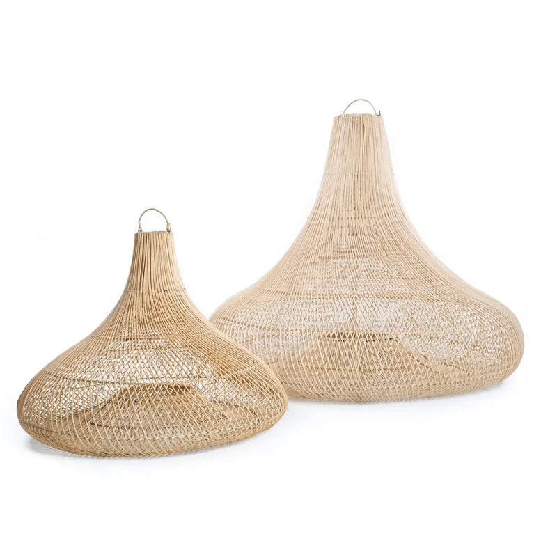 Deux suspensions en rotin naturel forme cloche pour une ambiance chaleureuse