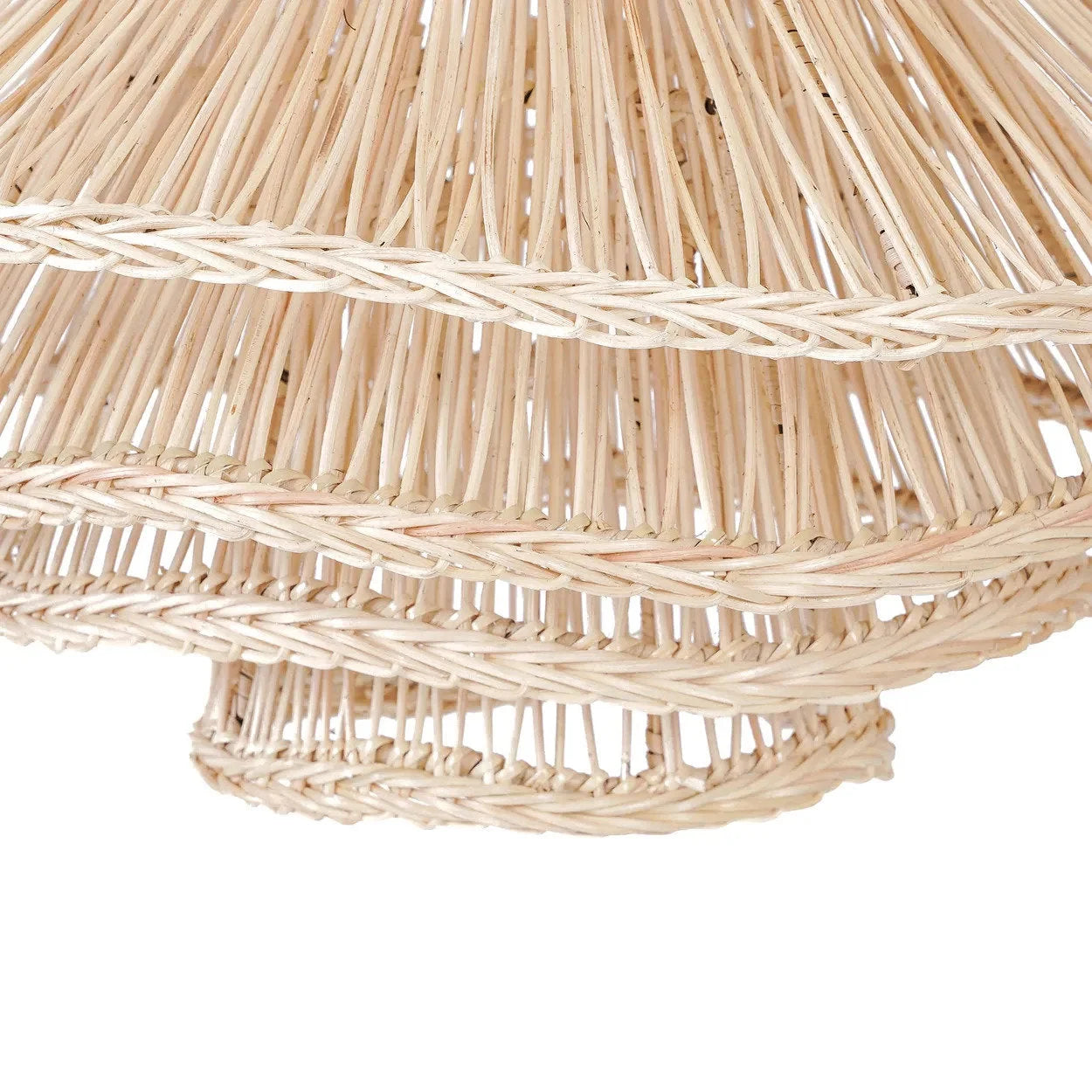 Suspension en rotin naturel forme organique 63x55 cm