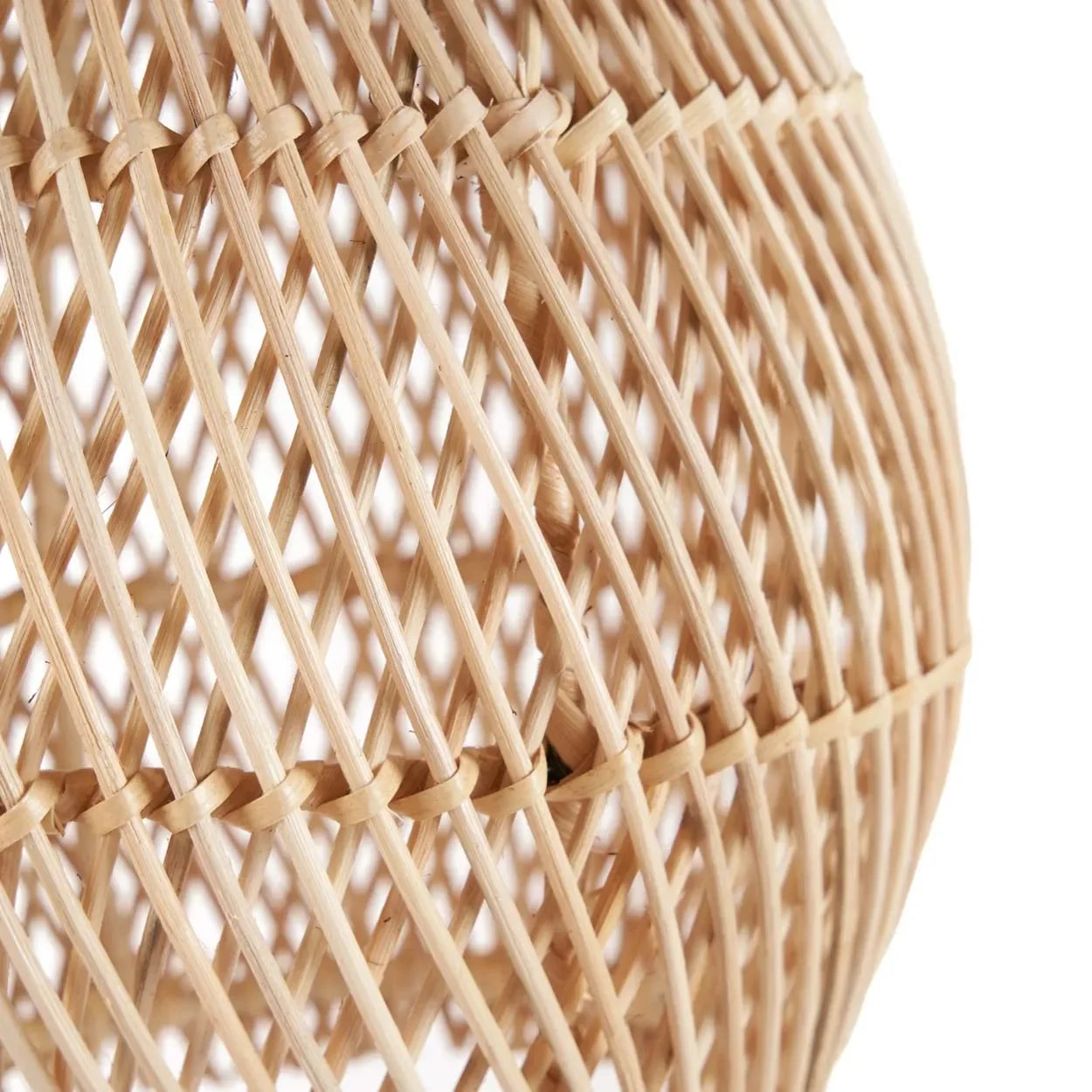 Abat-jour en rotin tressé naturel de forme ovale pour suspension Ø20 cm