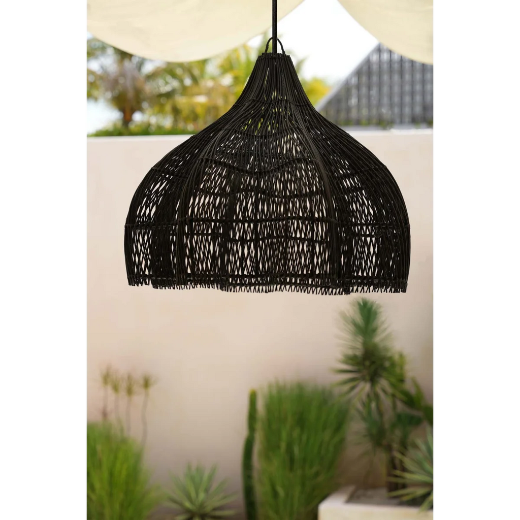 Suspension en rotin noir forme fouet 60x60 cm, luminaire en rotin tressé noir