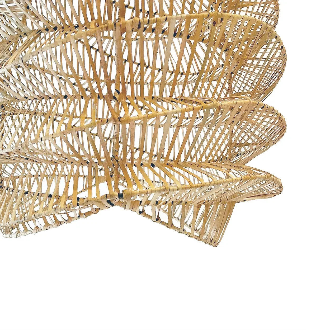 Suspension en rotin ondulé naturel avec motif spiralé, diamètre 55 cm