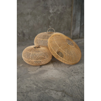 Suspension sphère en rotin naturel 50 cm avec trois paniers en bambou tressé ouvragé