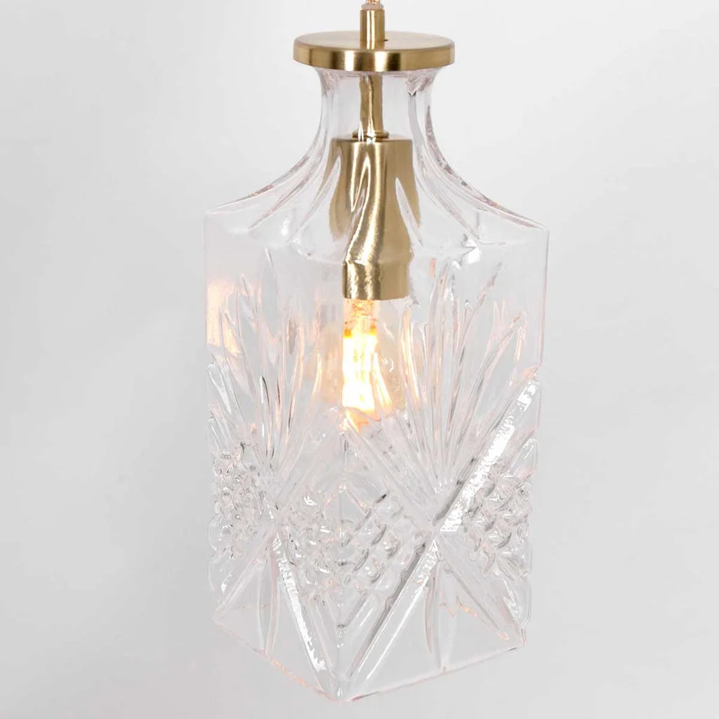 Suspension en verre facetté transparent et laiton doré avec un abat-jour rectangulaire