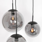 Lumières pendantes en verre fumé noir sphérique à 3 globes de 35 cm de diamètre