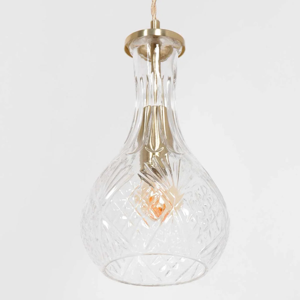 Suspension en verre taillé transparente avec fixation en laiton doré et ampoule à filament