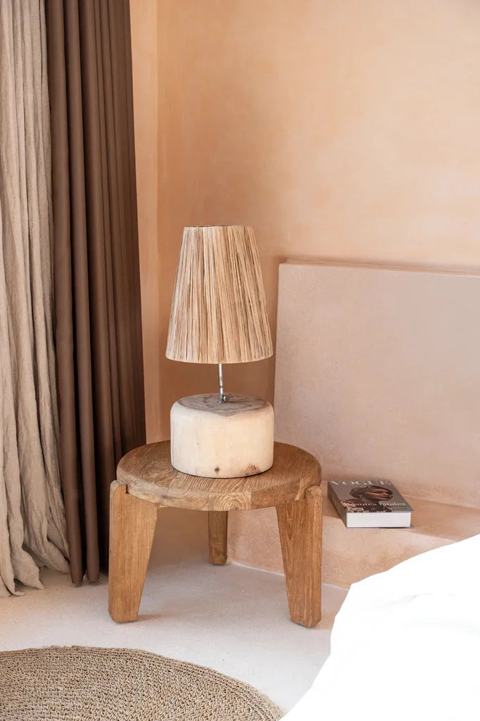 Table basse rustique en bois pour ambiance Wabi Sabi, modèle M