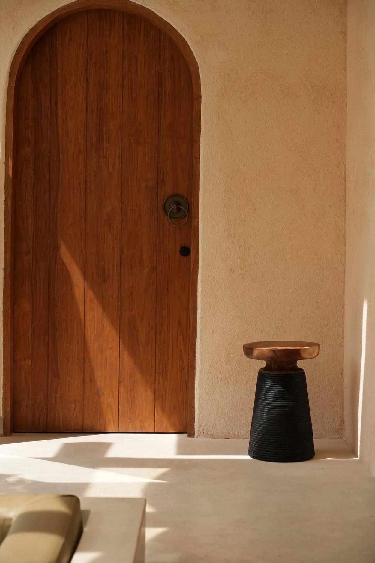 Table d’appoint en bois de suar naturel 40x40 cm