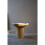 Table d’appoint en bois de suar naturel avec plateau carré de 60x60 cm