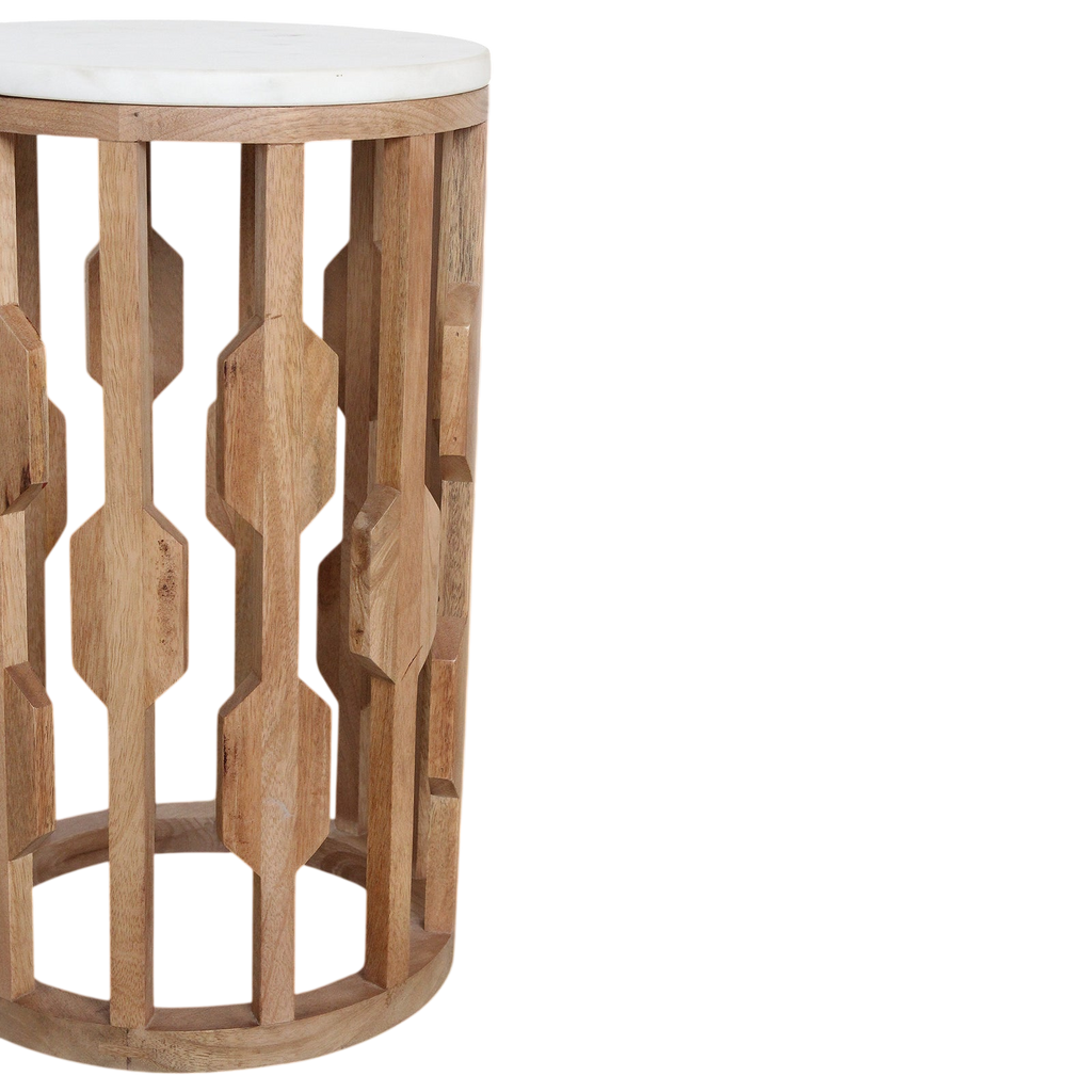 Table d’appoint marbre blanc et bois sculpté ajouré – Ø40 cm