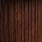 Table d’appoint ronde en bois brun foncé cannelé, Ø55 cm