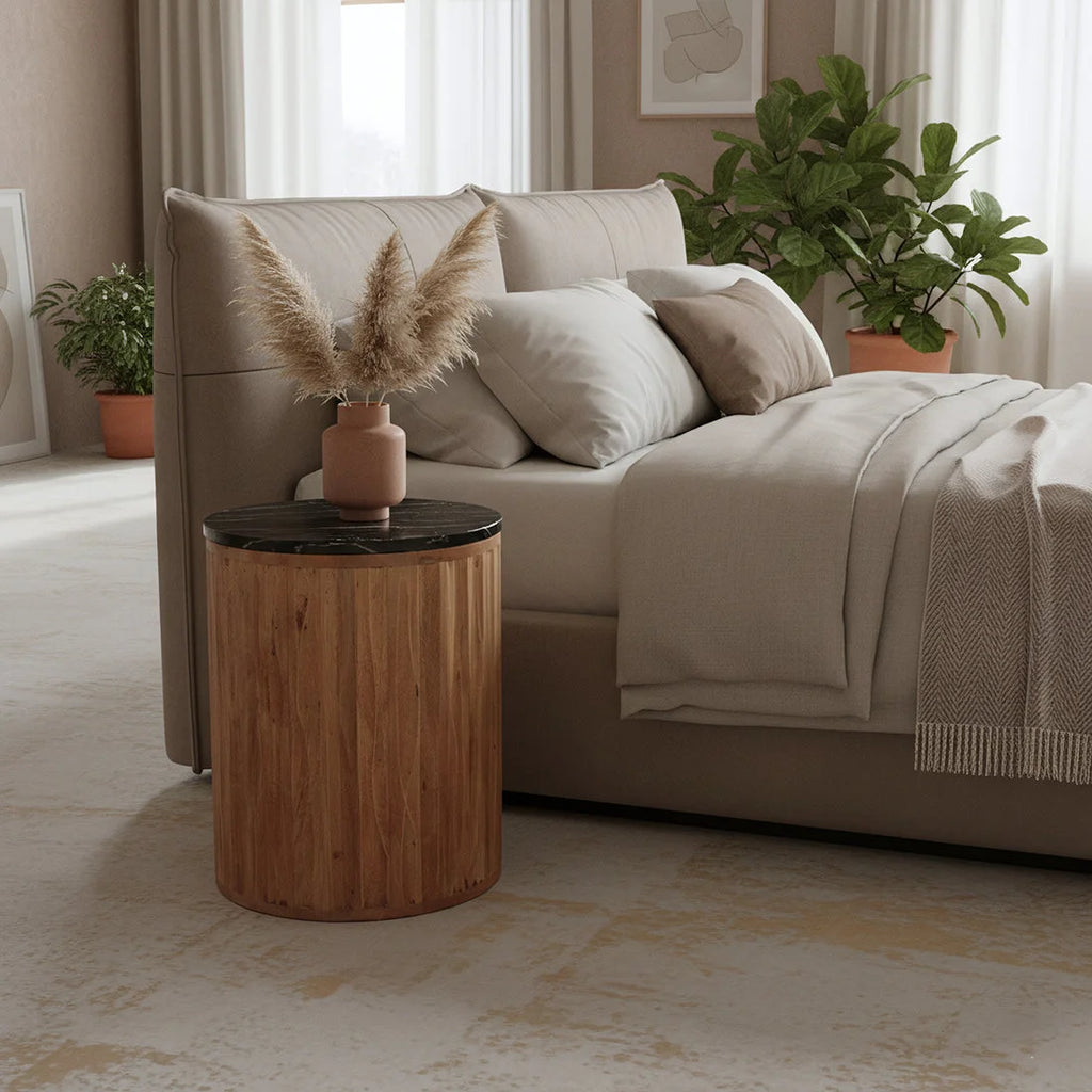 Table d’appoint ronde en bois cannelé et marbre noir Ø40 cm