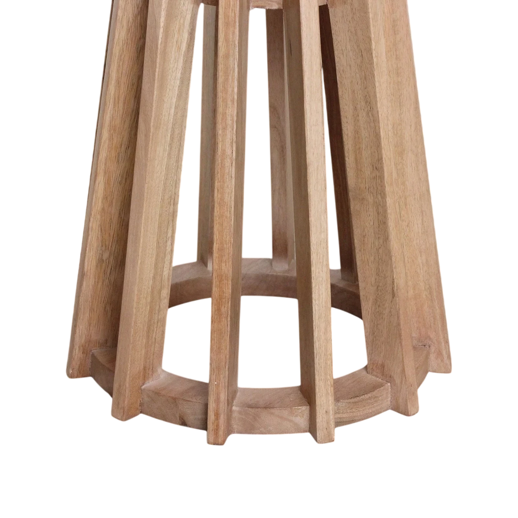 Tabouret en bois clair ajouré avec base ronde, Ø40 cm