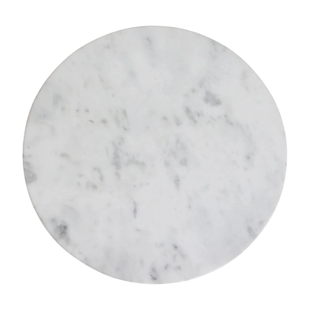 Coaster en marbre blanc veiné gris sur table ronde bois clair ajouré Ø40 cm