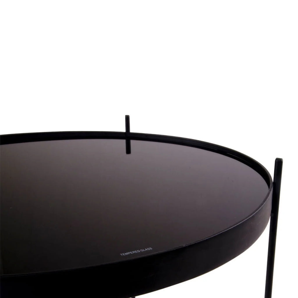 Table d’appoint ronde en métal noir avec plateau en verre teinté Ø48 cm