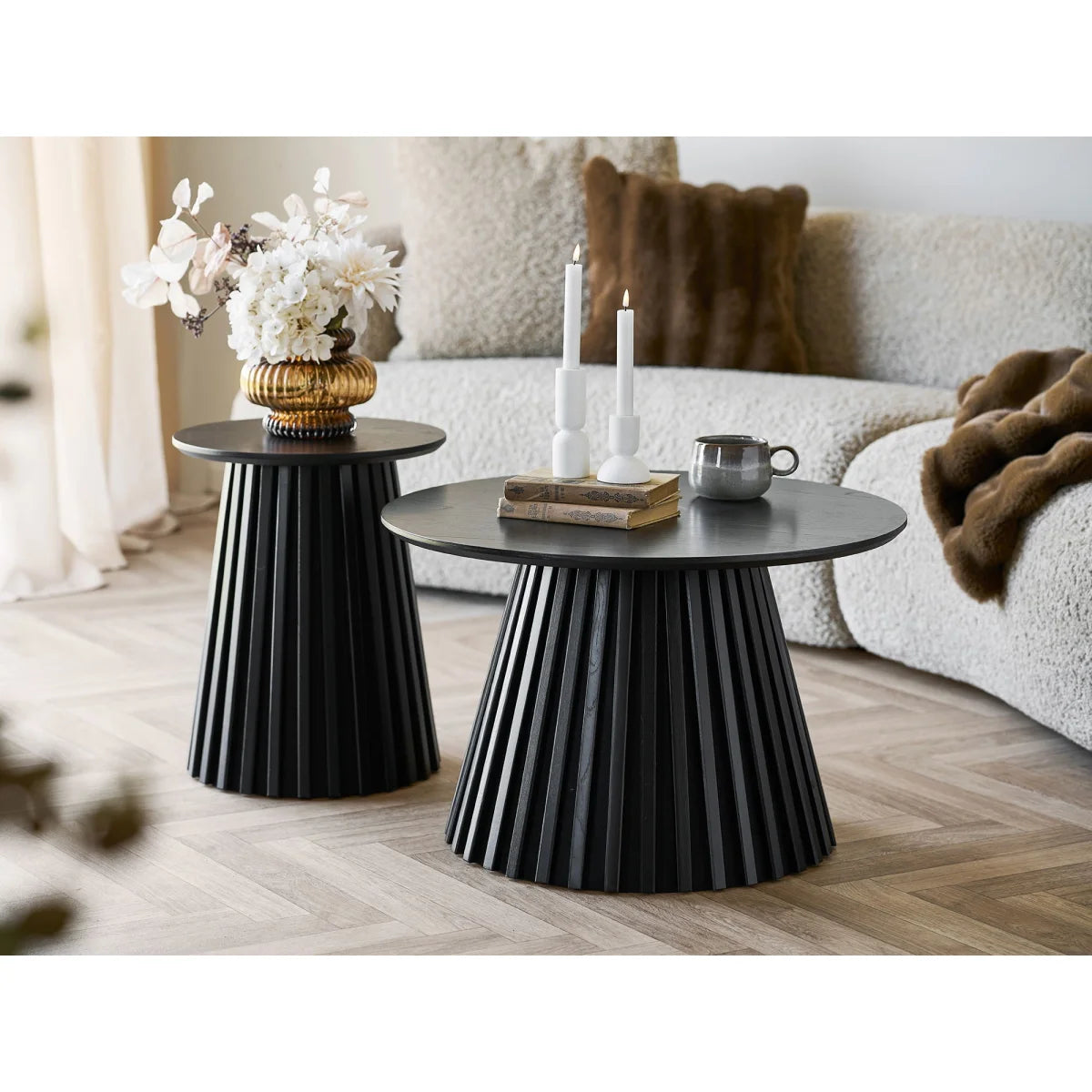 Table d’appoint ronde en placage chêne noir plissé 40x50 cm