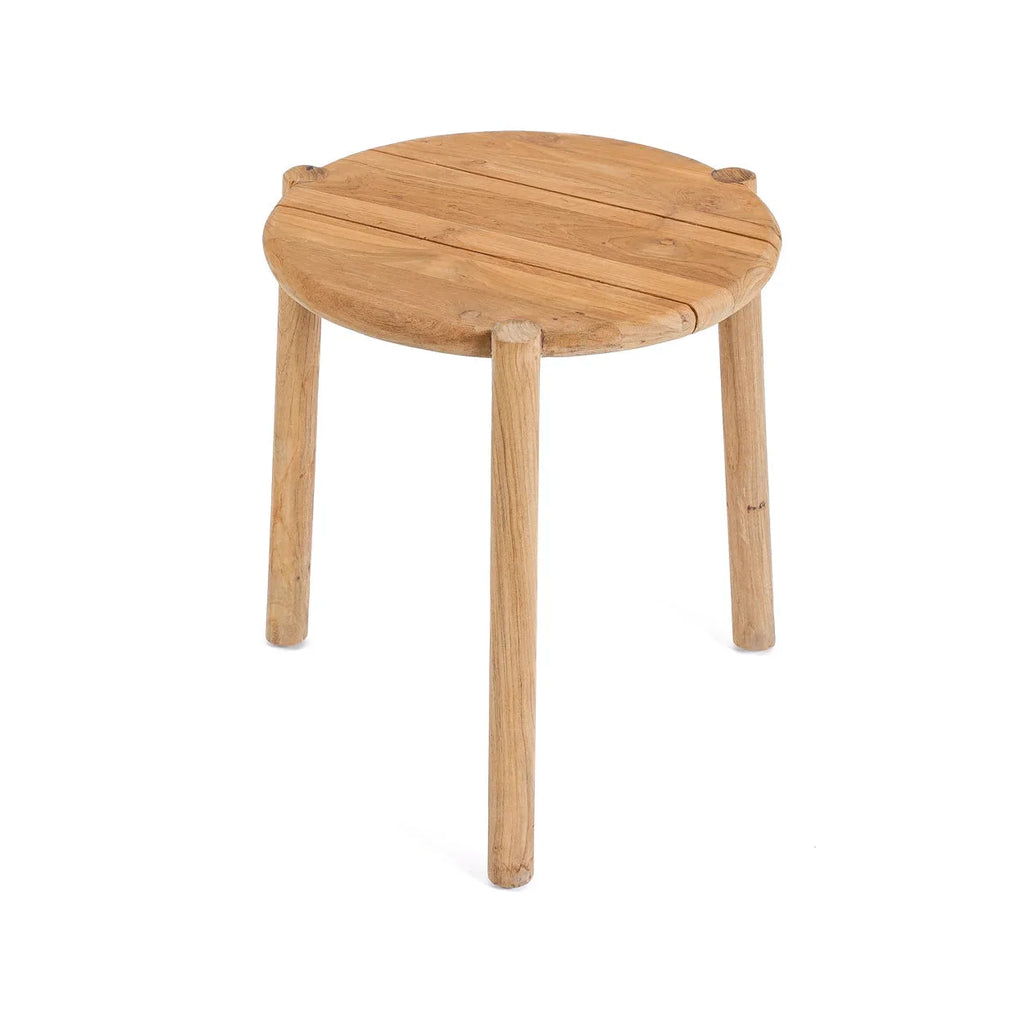 Table d’appoint ronde en teck naturel Ø47 cm avec accents corde et verre d’eau
