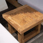 Table d’appoint en teck récupéré de forme carrée, finition naturelle