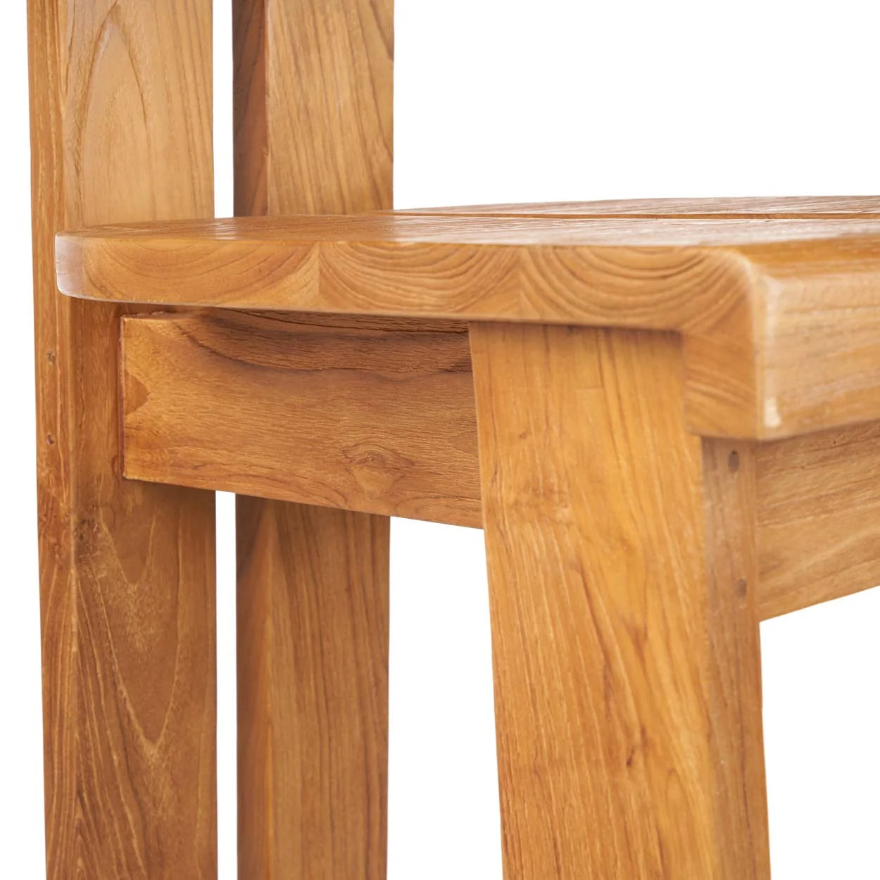 Détail d’une chaise en bois naturel pour bar, intérieur et extérieur, Tabouret de bar en teck 108 cm