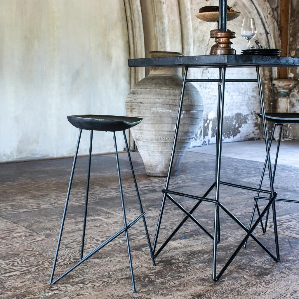 Tabouret de bar en métal teck noir élégant 41x42x77 cm, design minimaliste