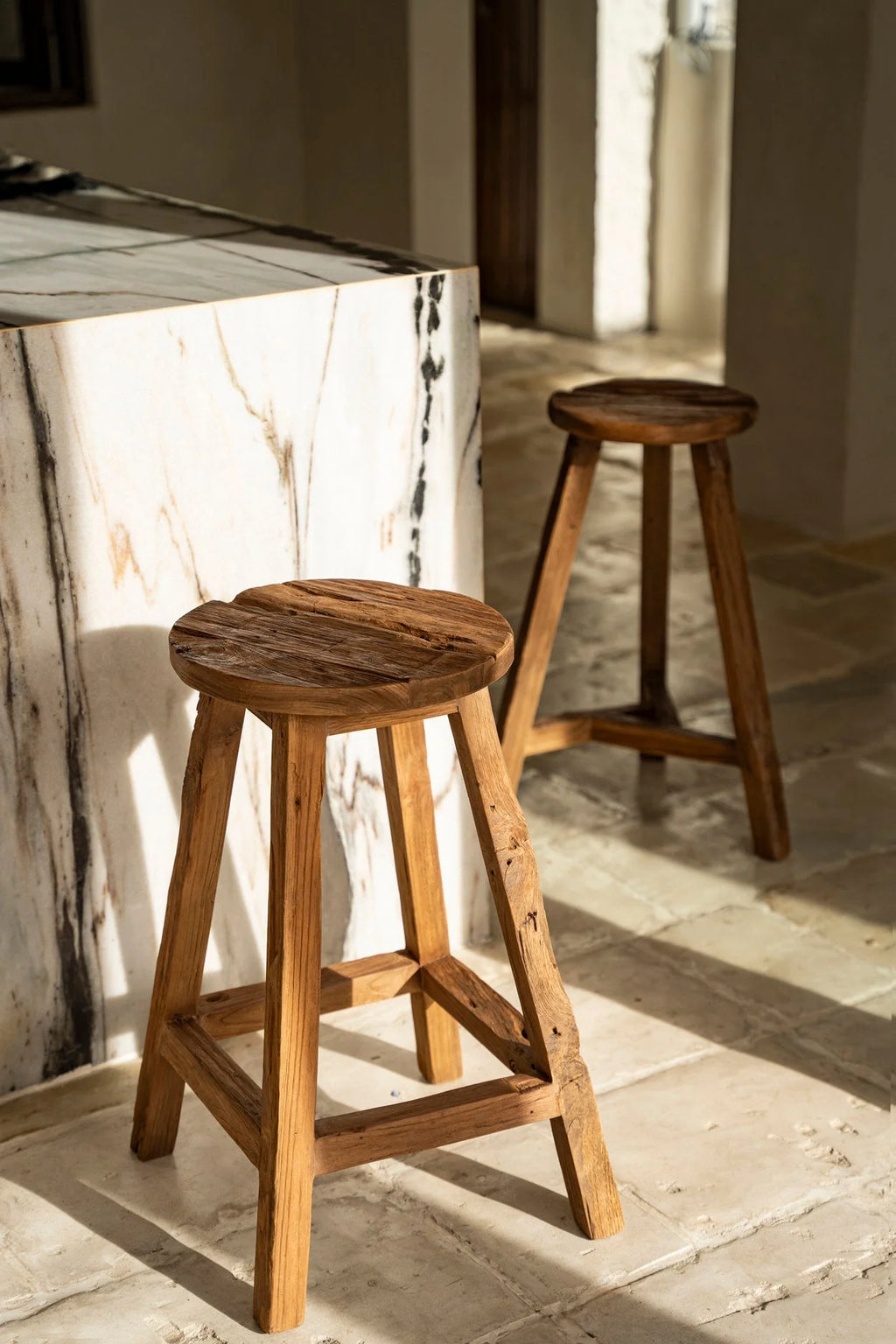 Tabouret de bar en teck recyclé brun, assise ronde H70 cm