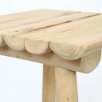 Tabouret de bar en bois avec bord scallopé, Le Tabouret de Bar The Island Naturel