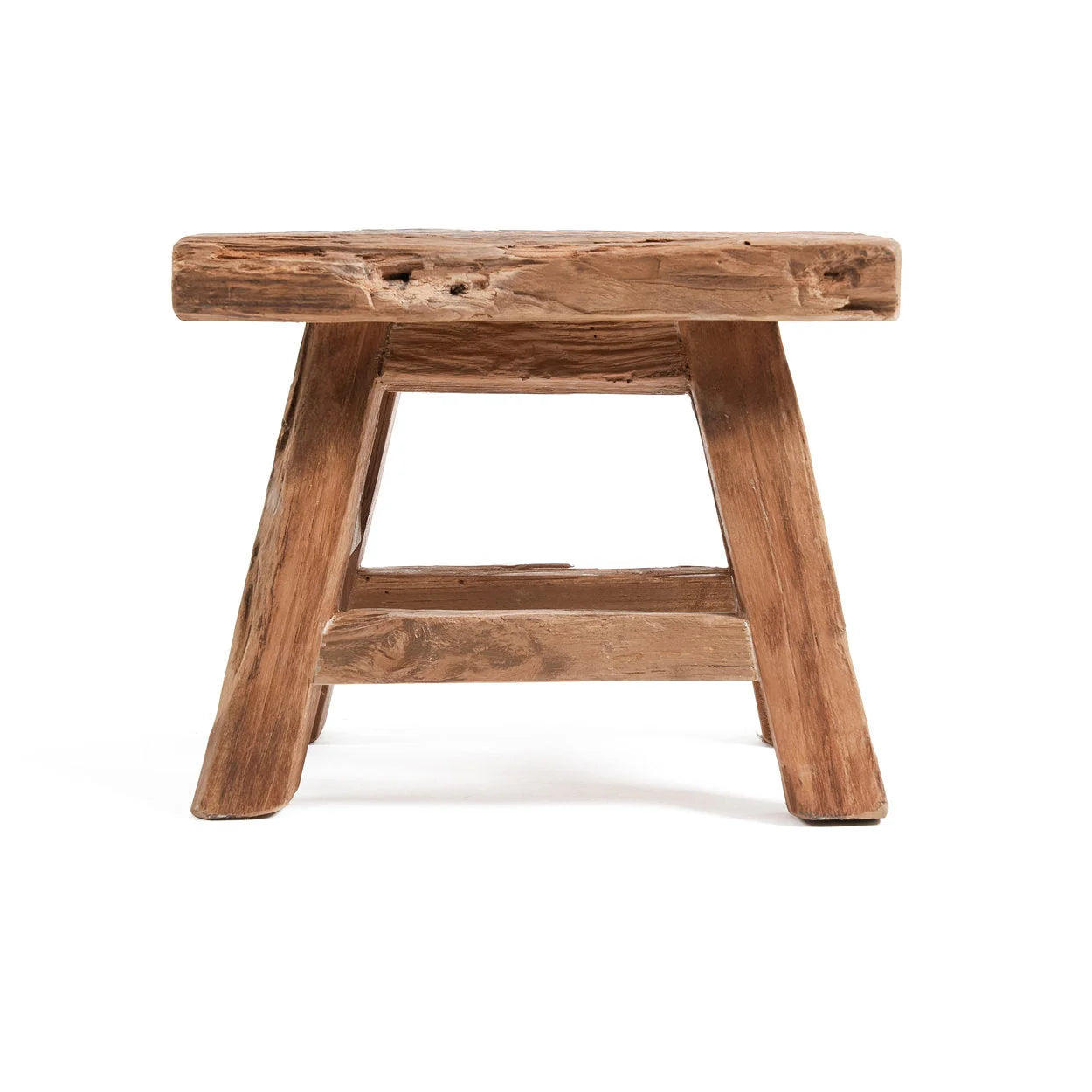Tabouret bas rectangulaire en teck recyclé avec finition brute naturelle