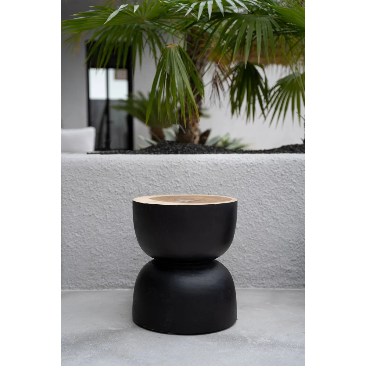 Tabouret en bois de suar noir 45 cm courbé artisanal