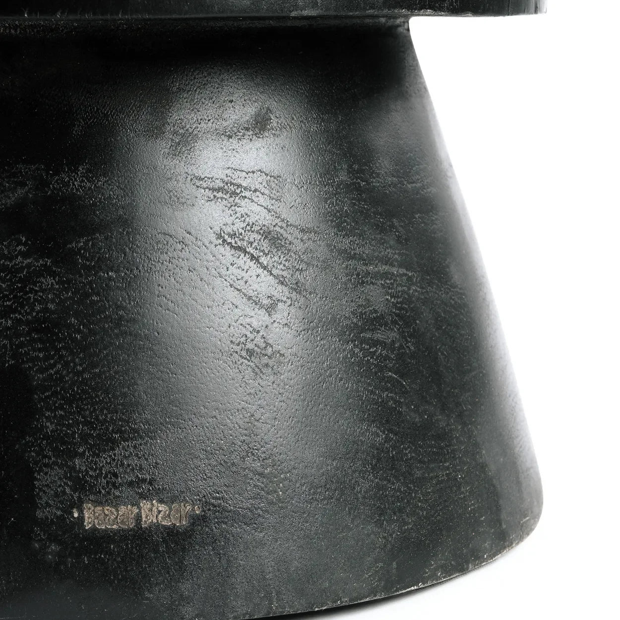 Tabouret en bois de suar noir 45 cm design épuré