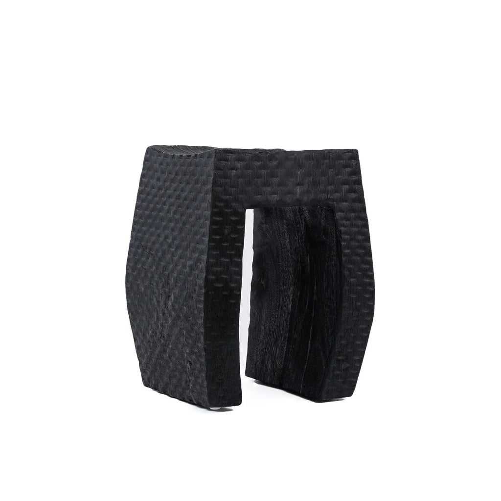 Tabouret en bois de suar noir forme U et assise tressée