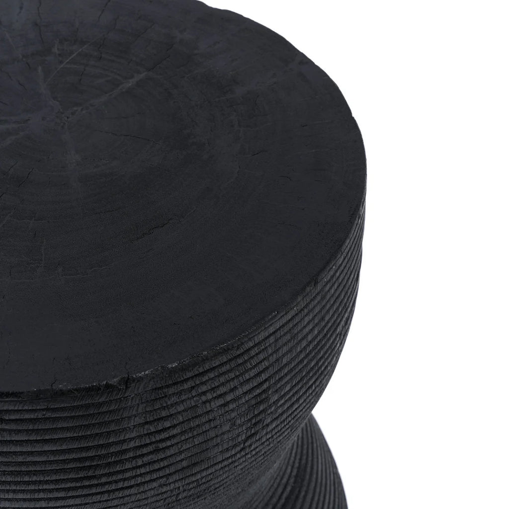 Tabouret en bois de suar noir silhouette sculptée – H45 cm