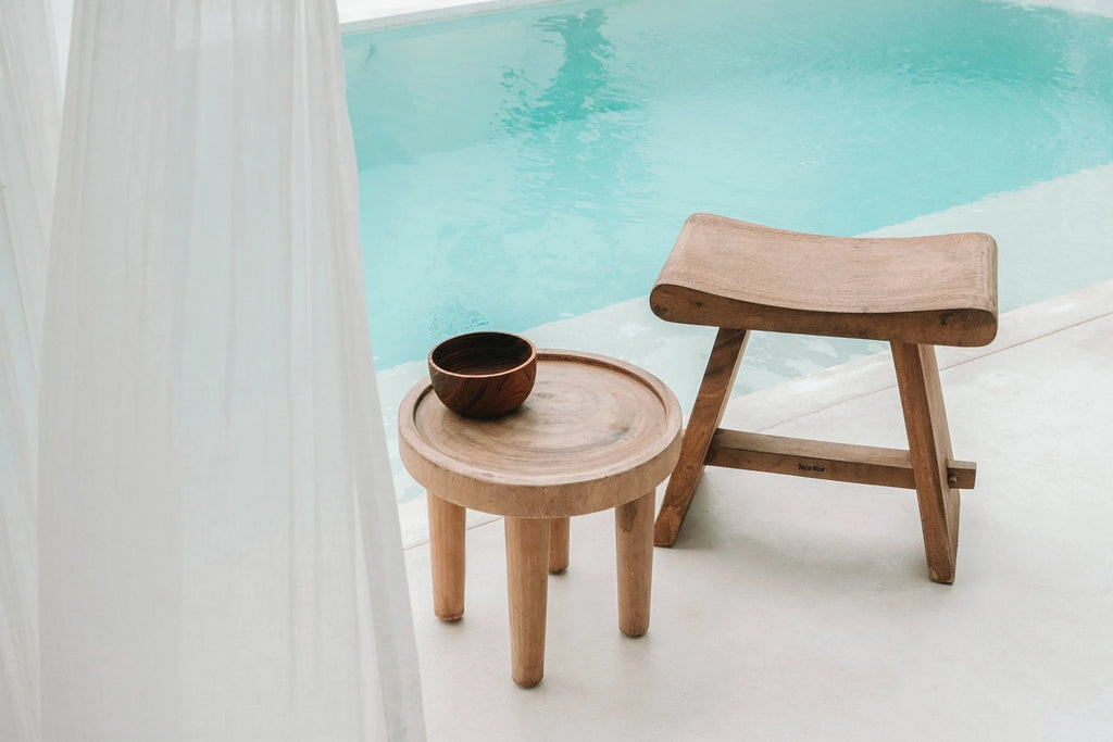 Tabouret en bois de Suar rectangulaire avec assise ronde, finition naturelle, 50x30 cm