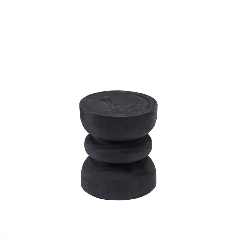Tabouret Cincin Noir en bois noir pour un style épuré et moderne