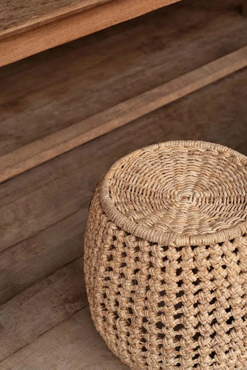 Tabouret en feuilles de bananier tressées naturel ajouré Ø49 cm
