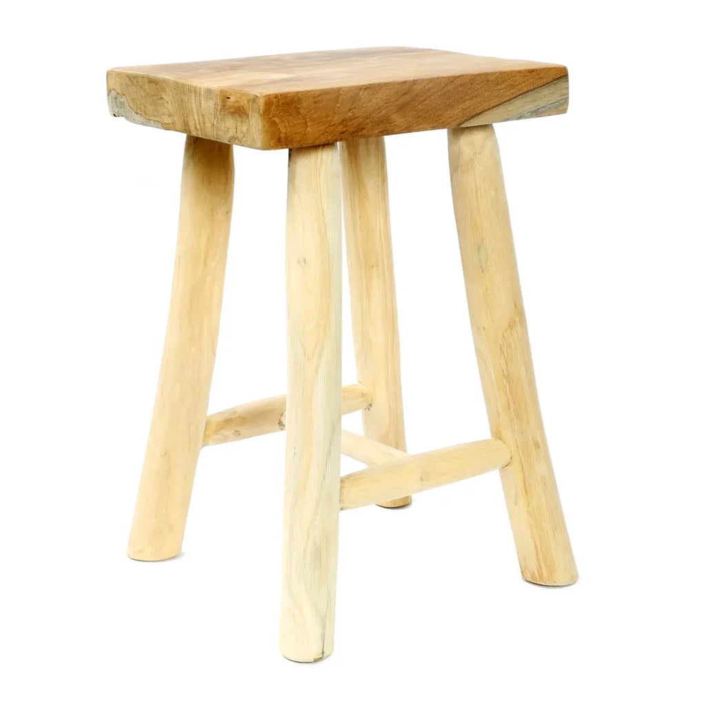 Tabouret Kudus en bois avec siège carré, parfait pour décoration intérieure