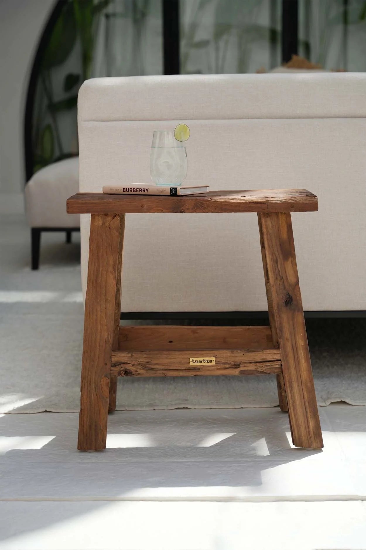 Tabouret rectangulaire en bois de teck naturel finition brute